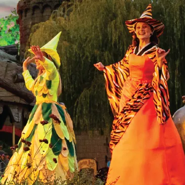 Howl'o'ween Header 800X1000px